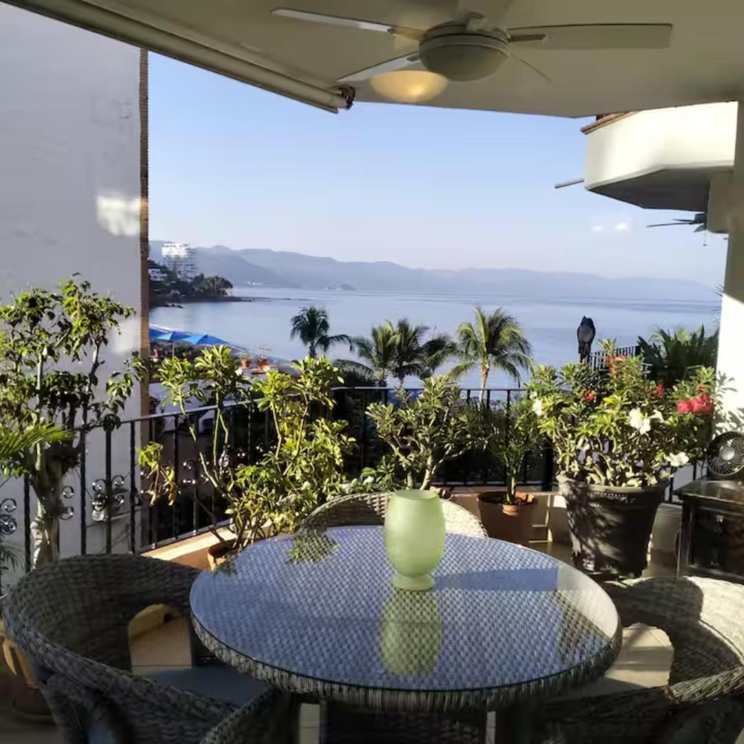 Muertos Escape * Puerto Vallarta