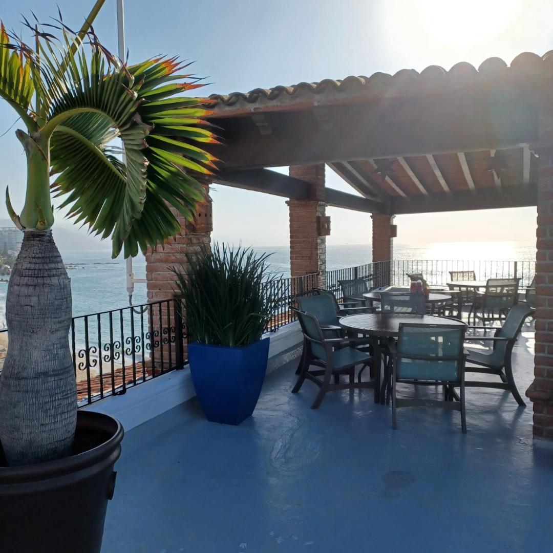 Muertos Escape Puerto Vallarta